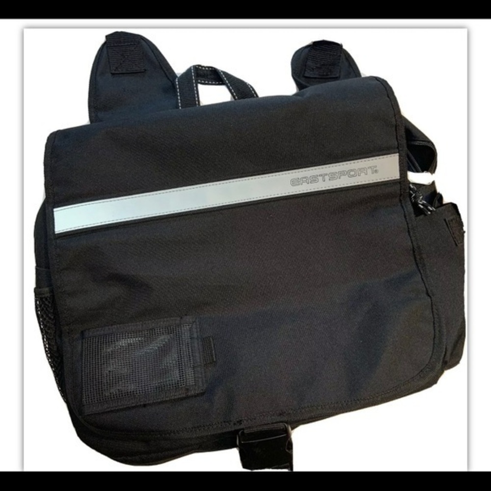 Eastsport EUC Black Book Messenger Crossbody Bag